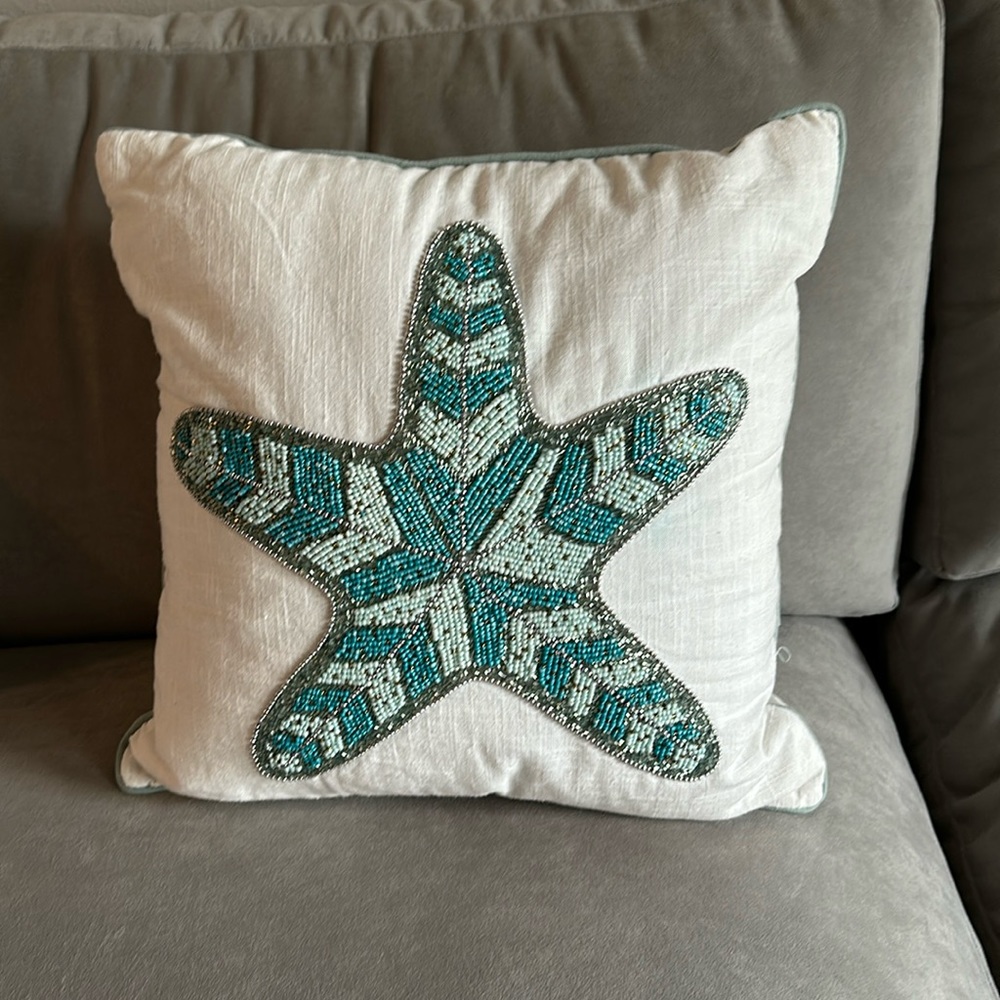 Beaded starfish throw pillow 🪼